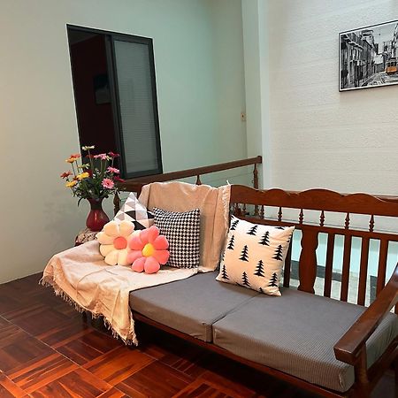Nang Homestay Туихоа Экстерьер фото