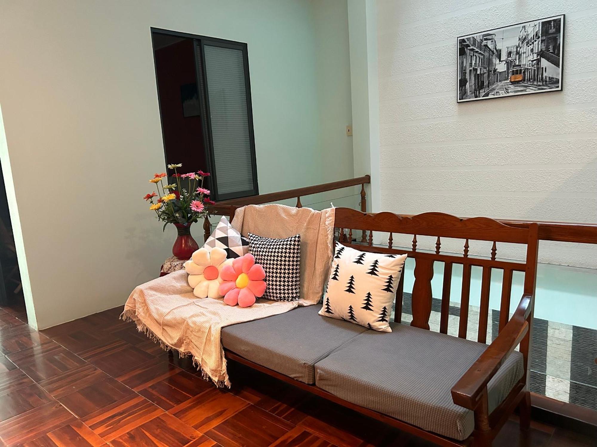 Nang Homestay Туихоа Экстерьер фото