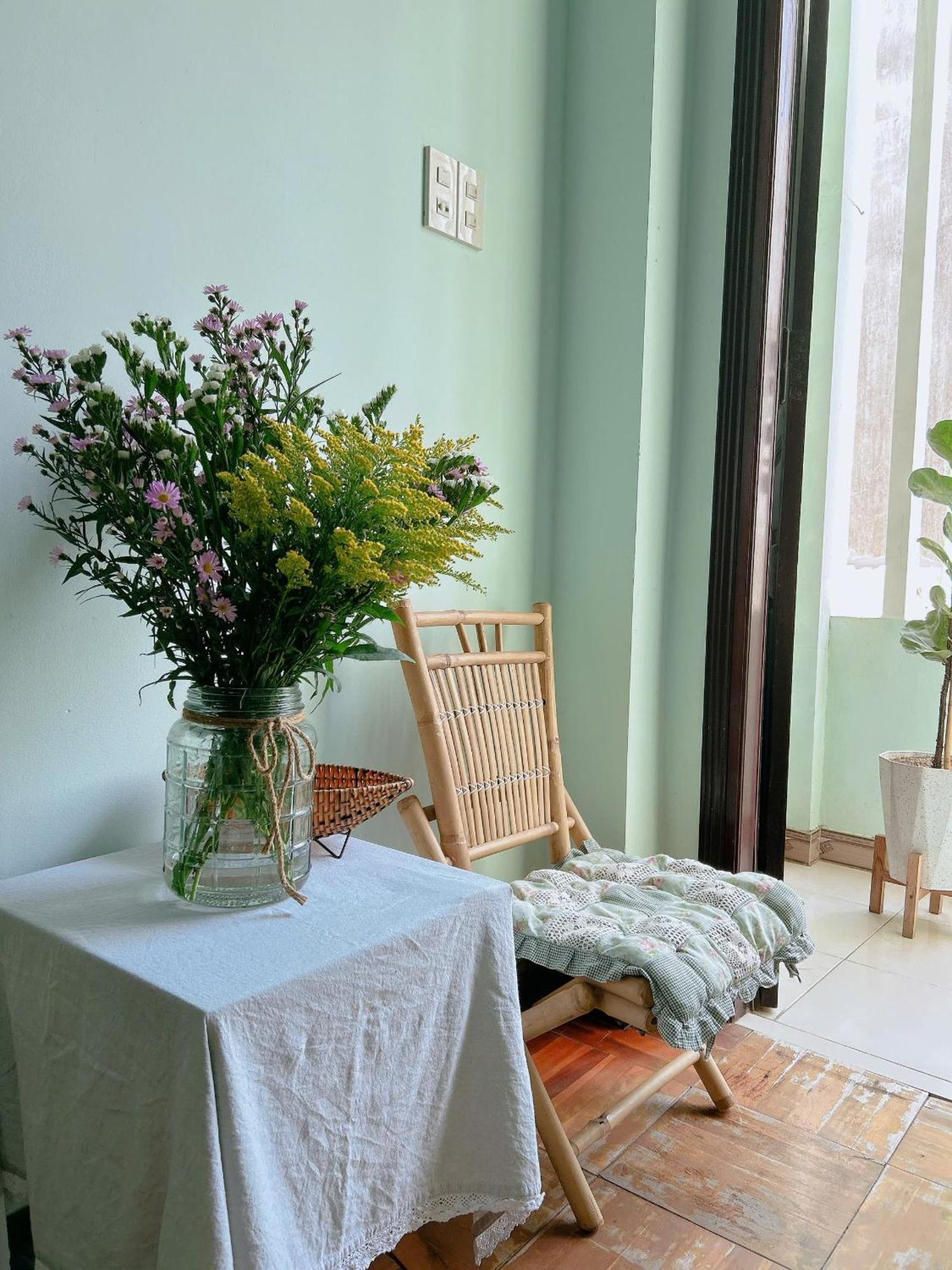 Nang Homestay Туихоа Экстерьер фото