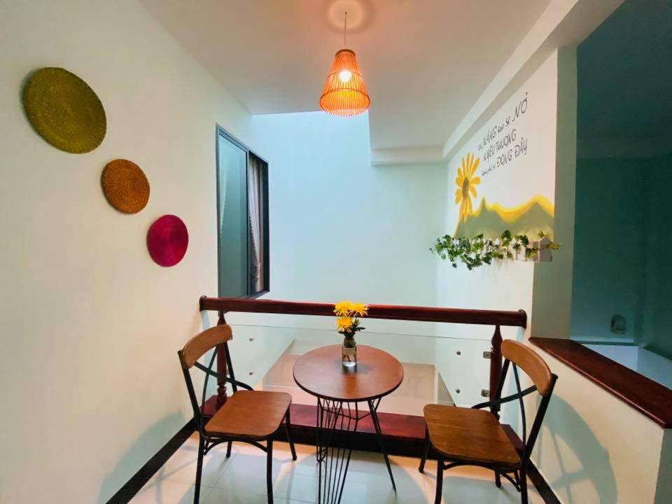 Nang Homestay Туихоа Экстерьер фото
